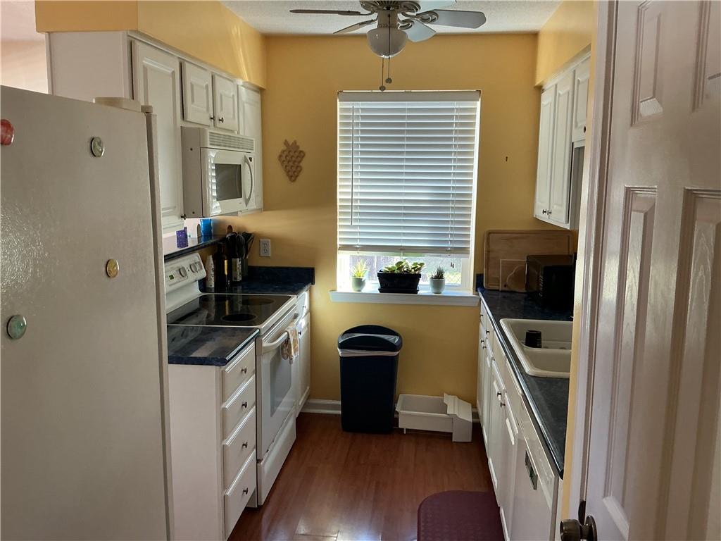 Kenner, Louisiana 70065, United States, 3 Bedrooms Bedrooms, ,2 BathroomsBathrooms,Residential,Active,247301