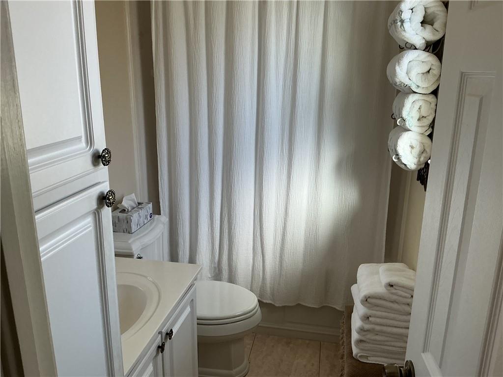 Kenner, Louisiana 70065, United States, 3 Bedrooms Bedrooms, ,2 BathroomsBathrooms,Residential,Active,247301