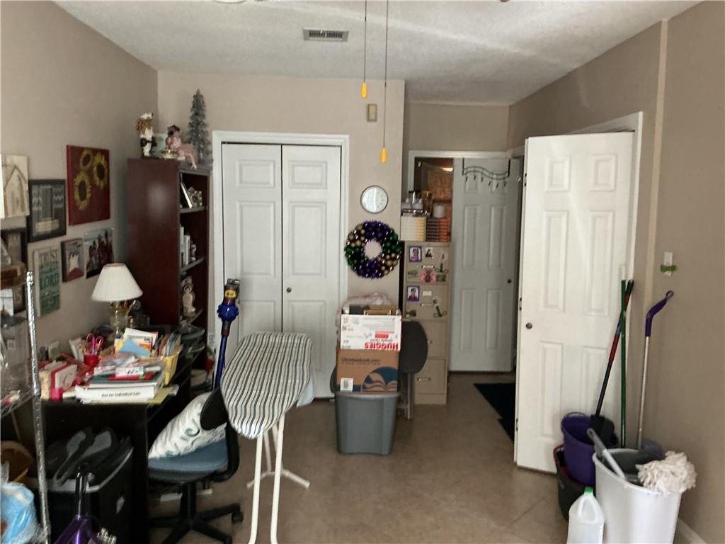 Kenner, Louisiana 70065, United States, 3 Bedrooms Bedrooms, ,2 BathroomsBathrooms,Residential,Active,247301