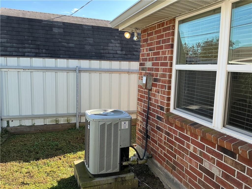 Kenner, Louisiana 70065, United States, 3 Bedrooms Bedrooms, ,2 BathroomsBathrooms,Residential,Active,247301