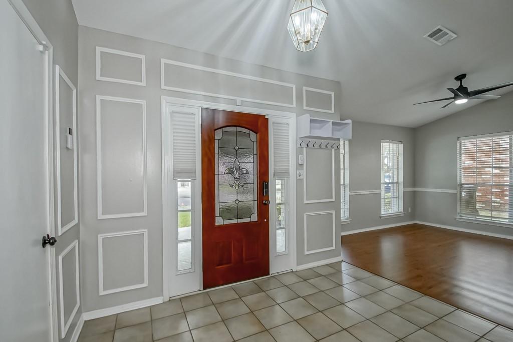 1550 DE BATTISTA Place