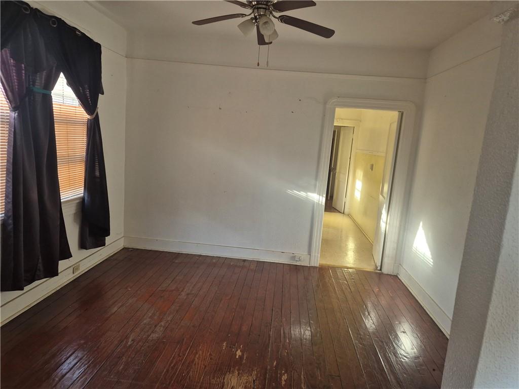 8427 29 PLUM Street