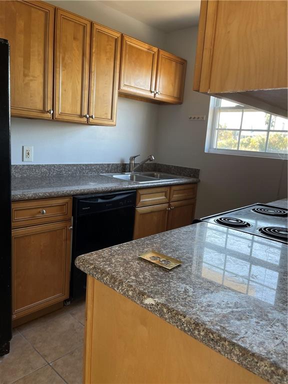 4854 PONTCHARTRAIN Drive 2