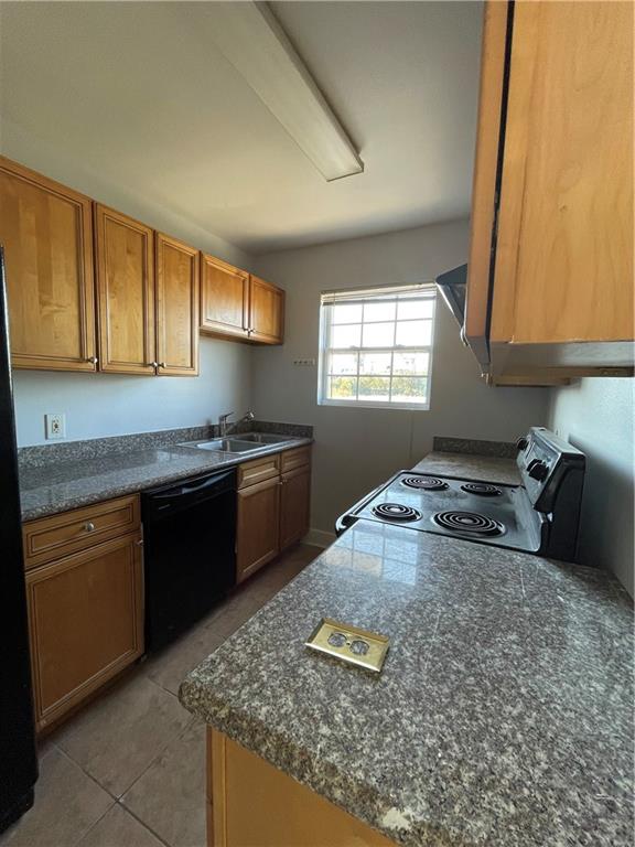 4854 PONTCHARTRAIN Drive 2