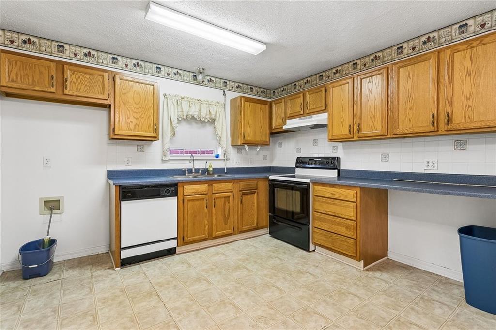 1160 ROSEMEADOW Loop