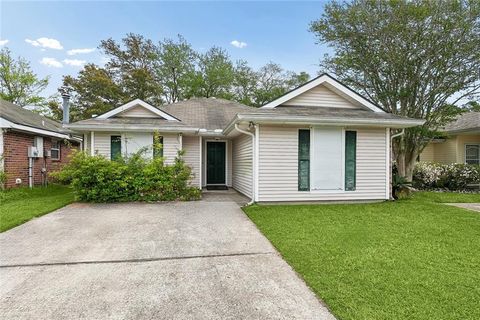 1160 ROSEMEADOW Loop Slidell LA 70460