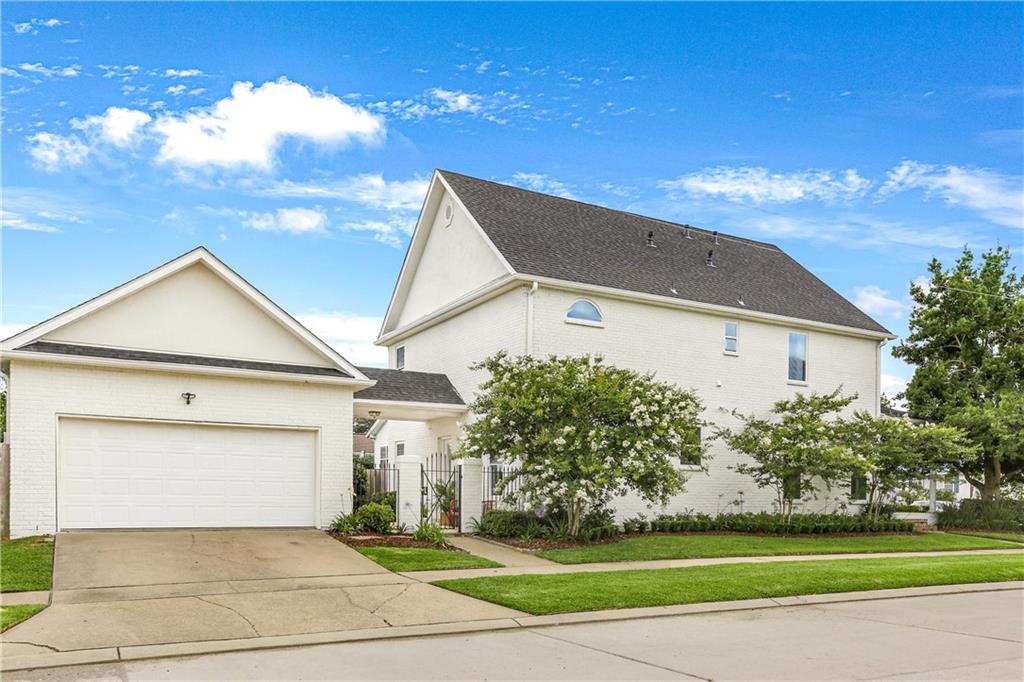 6471 GENERAL HAIG Street