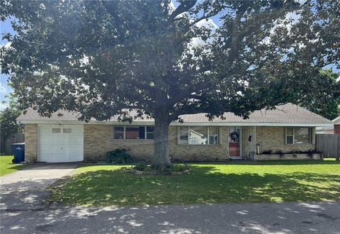 1125 WEST Drive Westwego LA 70094