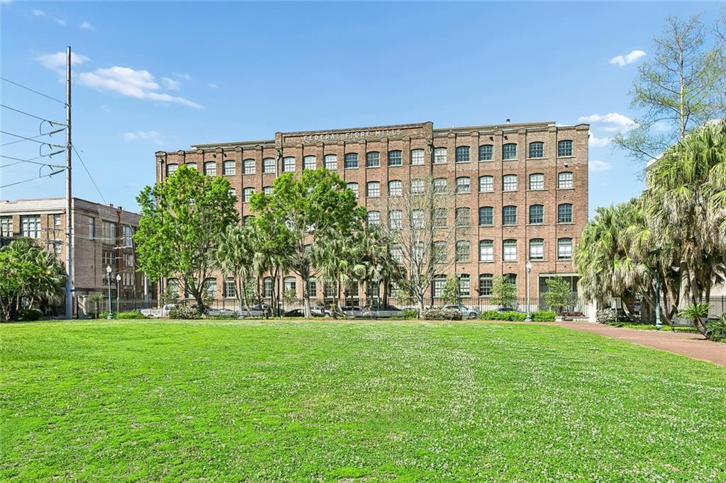 1107 S PETERS Street 316