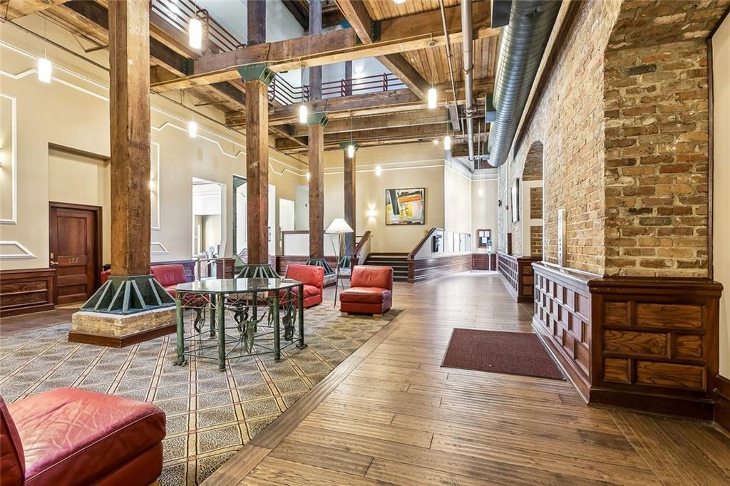 1107 S PETERS Street 316