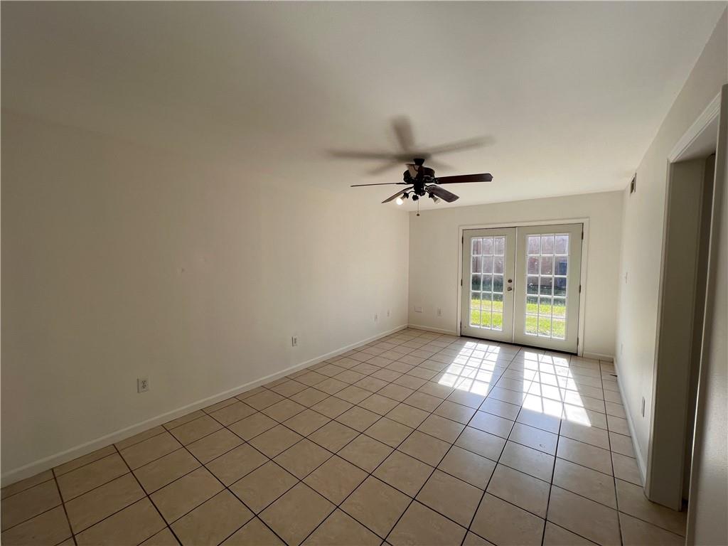 2525 RIVERLAND Drive