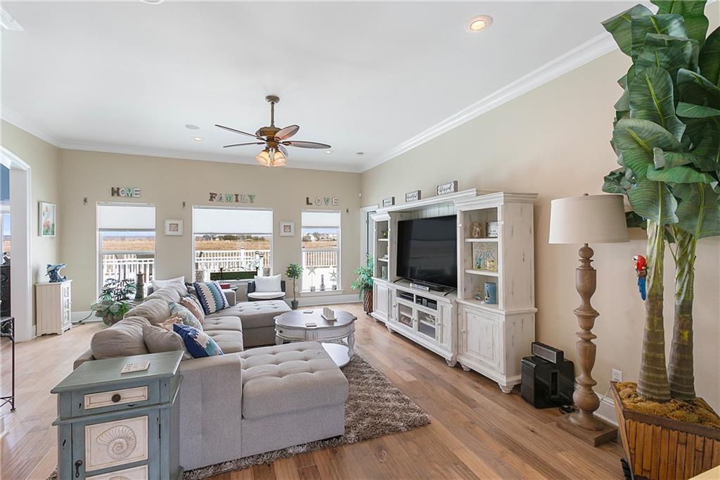 40 TREASURE ISLE Road