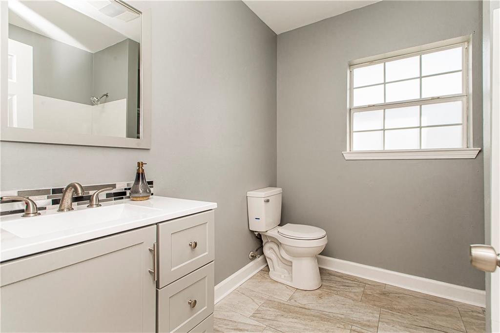 Reserve, Louisiana 70084, United States, 2 Bedrooms Bedrooms, ,1 BathroomBathrooms,Residential,Pending,64037