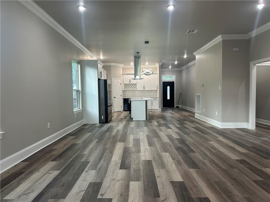 1731 PRATT Drive