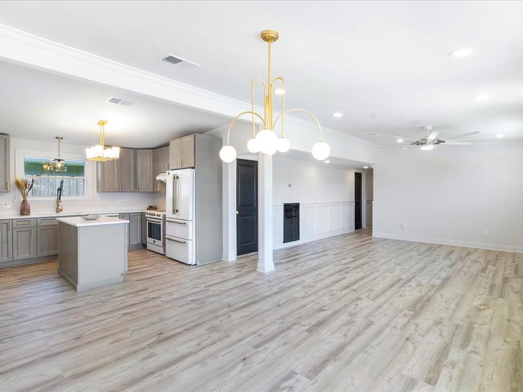 805 POPLAR Street