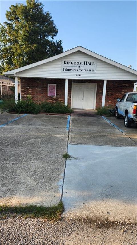 4211 DOWNS Street Metairie LA 70001