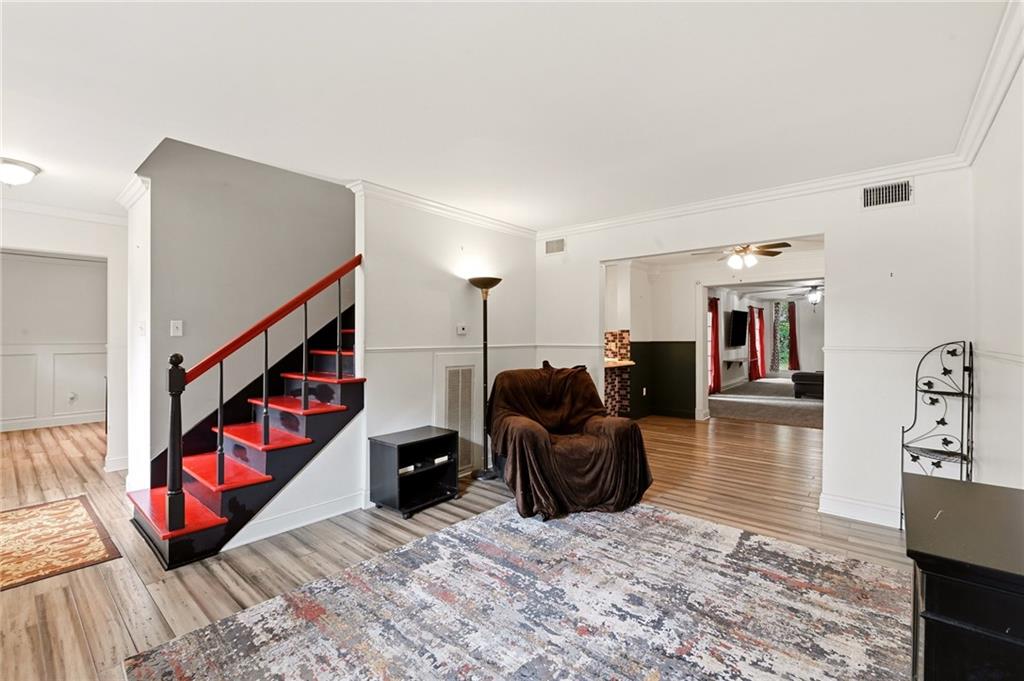 2818 HUDSON Place