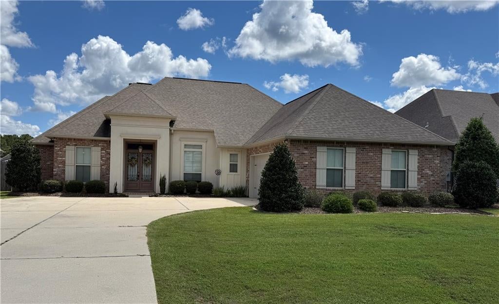 1513 PERIWINKLE Court