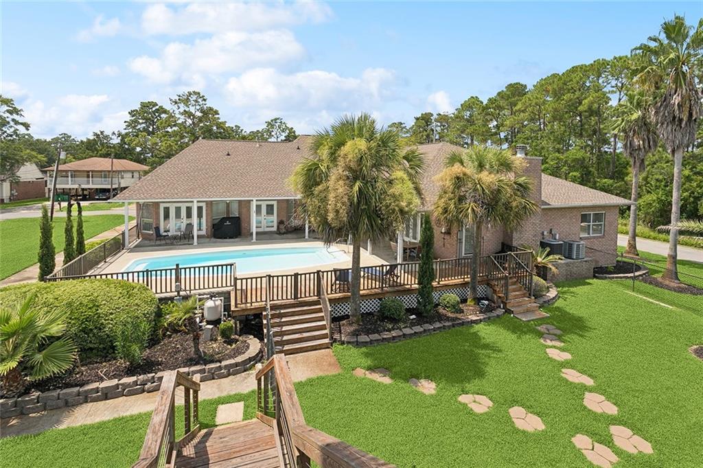 3102 BAYOU VIEW Place
