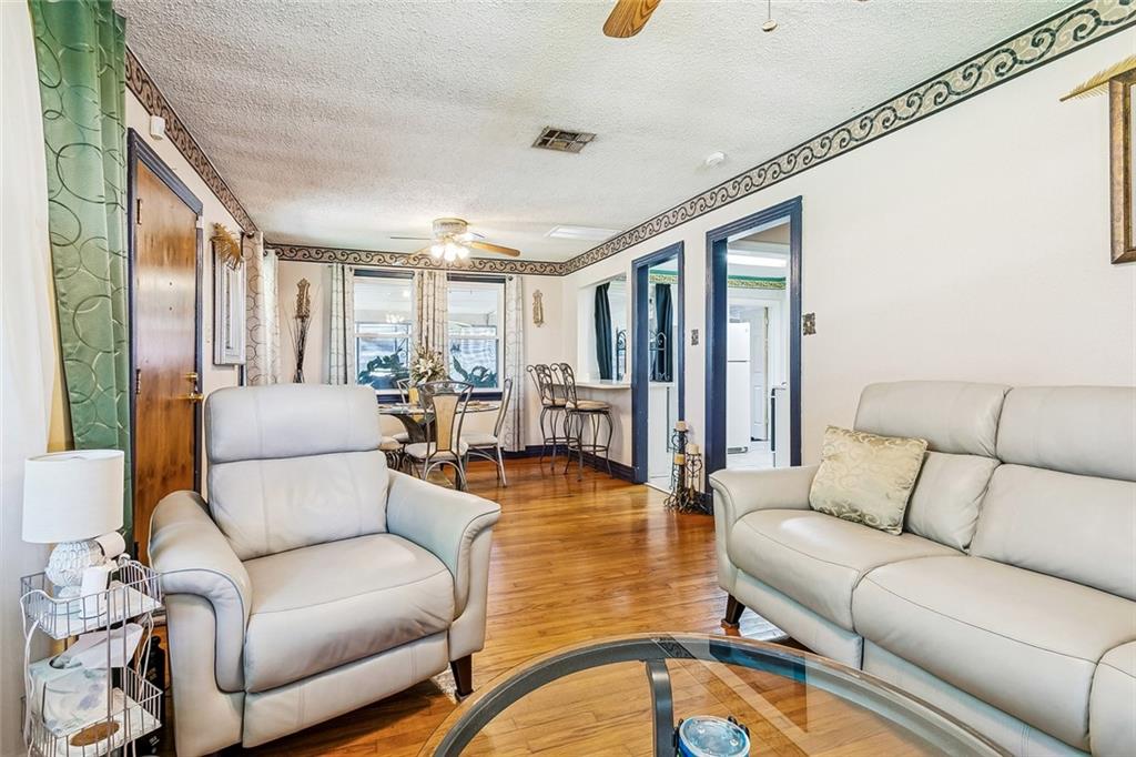 1507 COMPROMISE Street