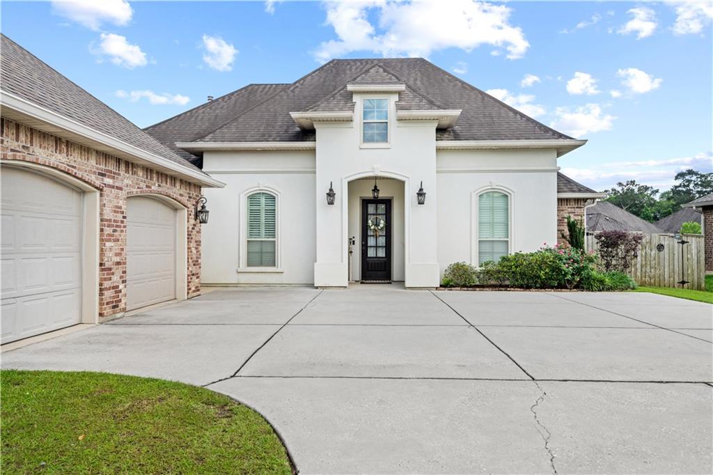 2473 DIXIE Drive