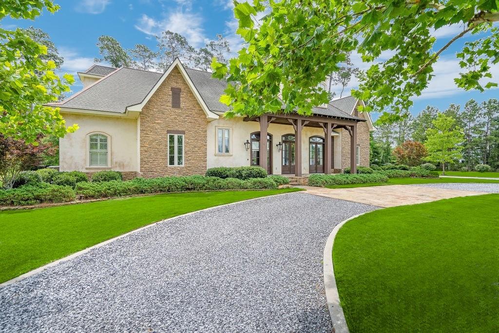 26 HUMMINGBIRD Road