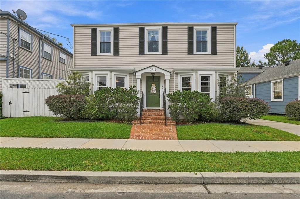3416 VINCENNES Place