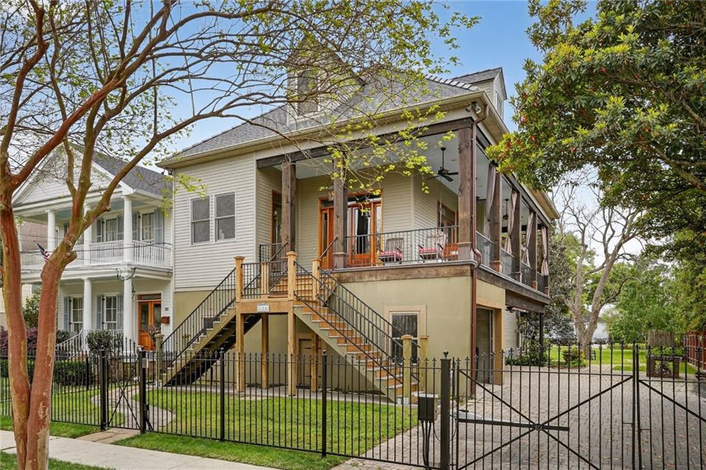 338 HAY Place