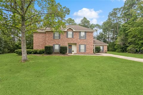 405 INDEPENDENCE Drive Mandeville LA 70471