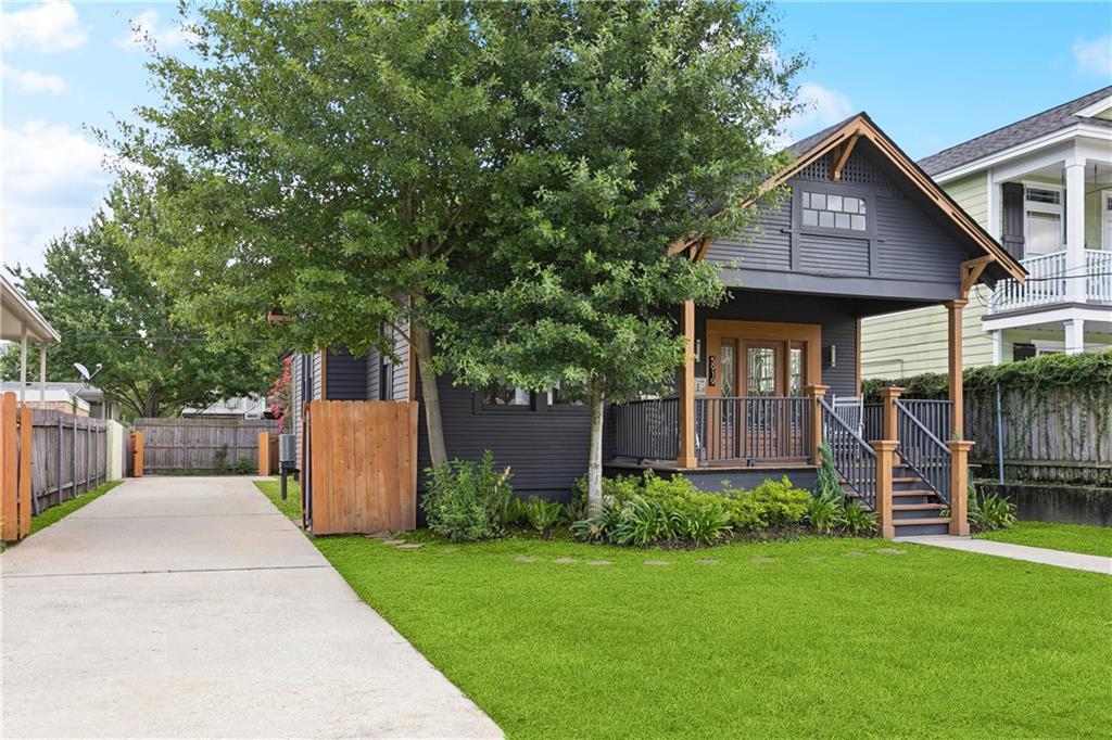 New Orleans, Louisiana 70124, United States, 3 Bedrooms Bedrooms, ,2 BathroomsBathrooms,Residential,Active,159323