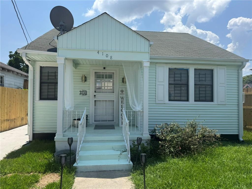 4108 N ROBERTSON Street