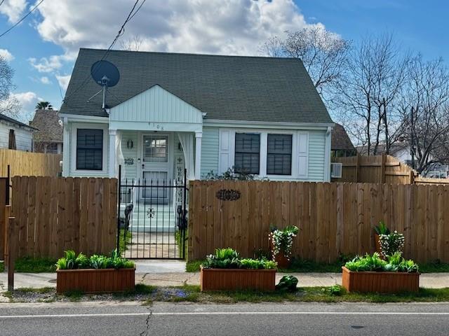 4108 N ROBERTSON Street