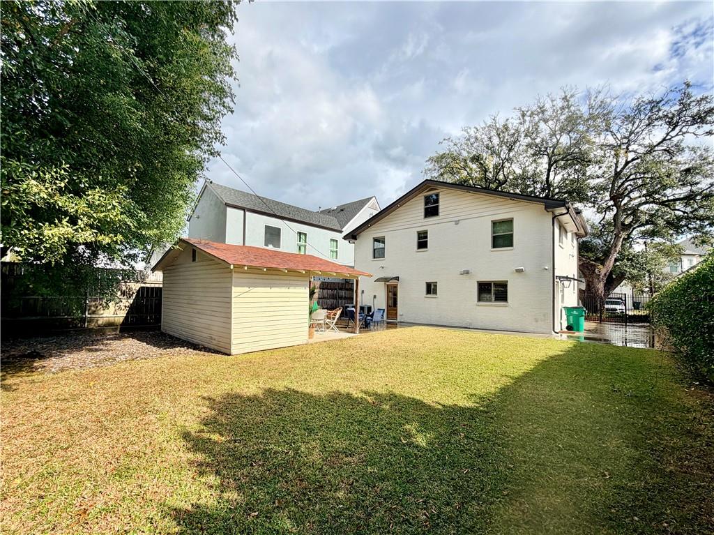 606 BROCKENBRAUGH Court