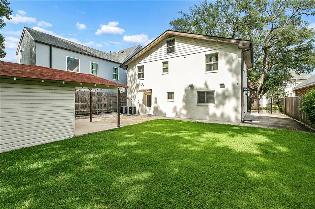 606 BROCKENBRAUGH Court