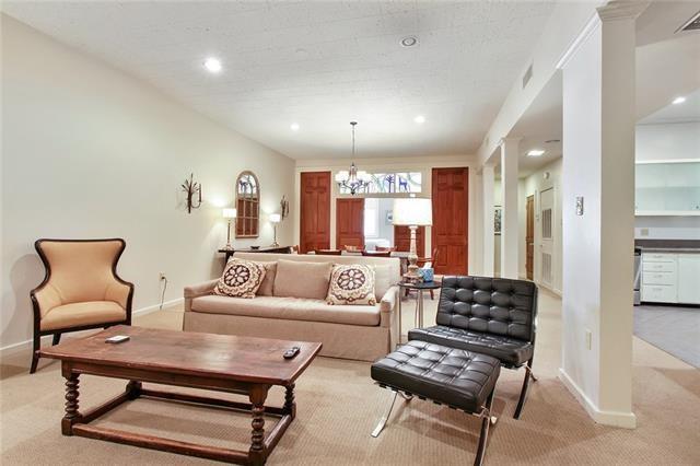 New Orleans, Louisiana 70130, United States, 2 Bedrooms Bedrooms, ,2 BathroomsBathrooms,Residential,Active,238582