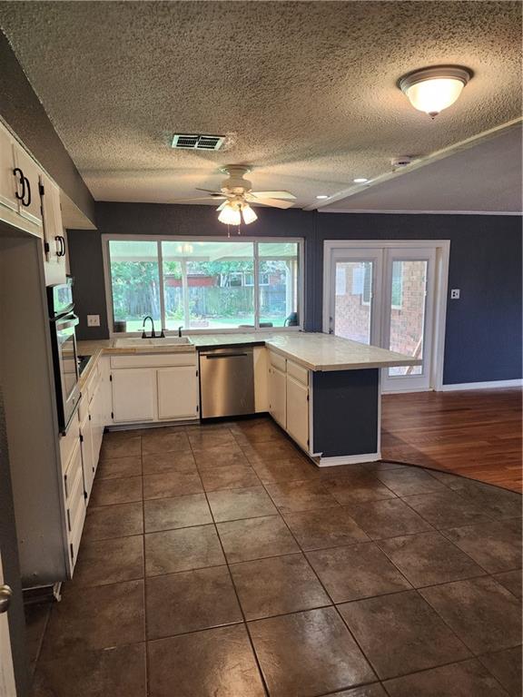 2316 STALL Drive