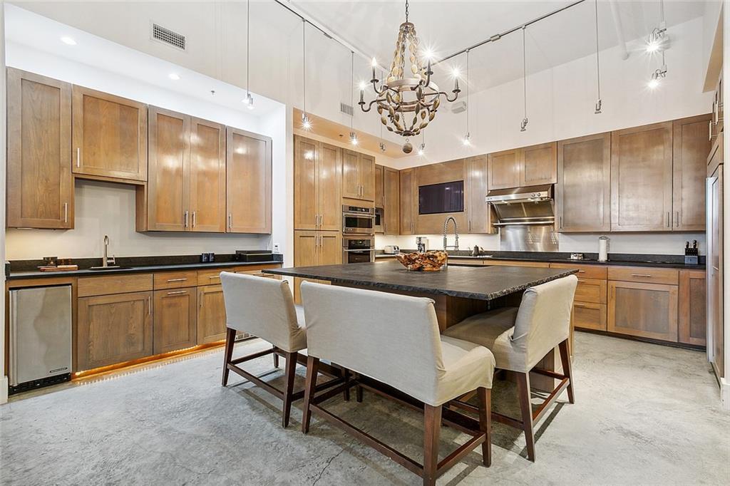 840 TCHOUPITOULAS Street 101