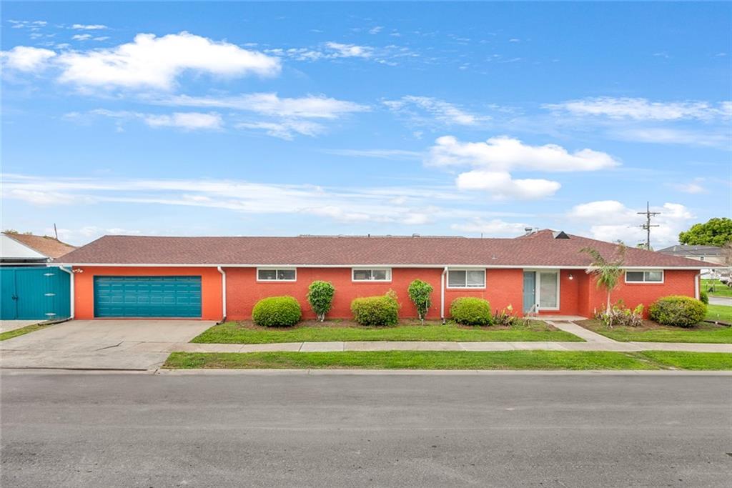 New Orleans, Louisiana 70122, United States, 3 Bedrooms Bedrooms, ,3 BathroomsBathrooms,Residential,Active,32063