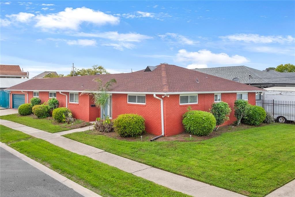 New Orleans, Louisiana 70122, United States, 3 Bedrooms Bedrooms, ,3 BathroomsBathrooms,Residential,Active,32063