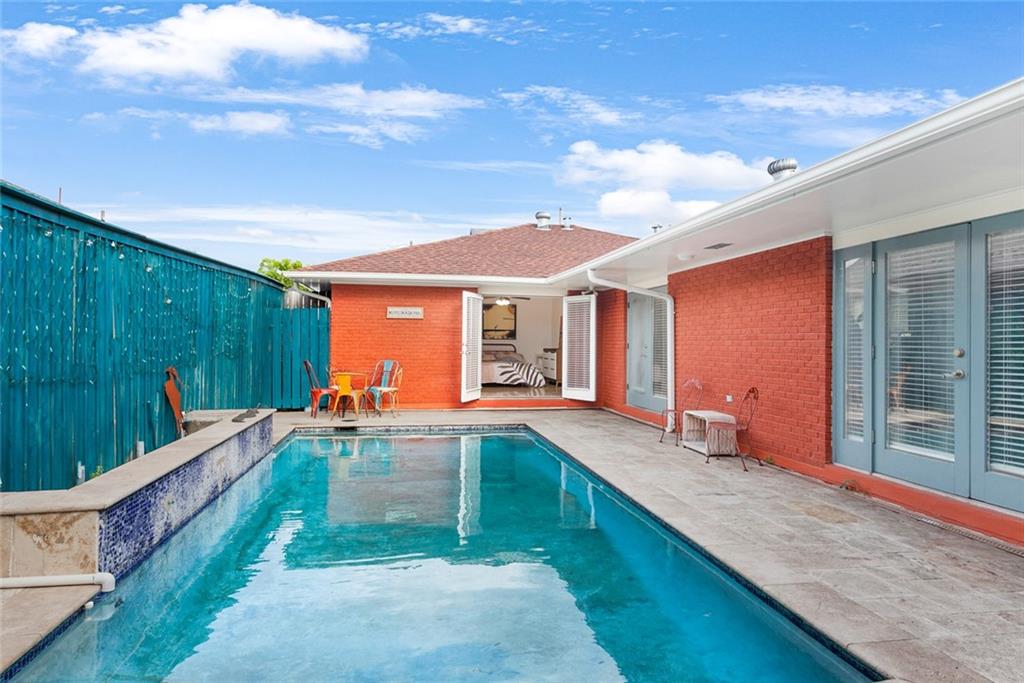 New Orleans, Louisiana 70122, United States, 3 Bedrooms Bedrooms, ,3 BathroomsBathrooms,Residential,Active,32063