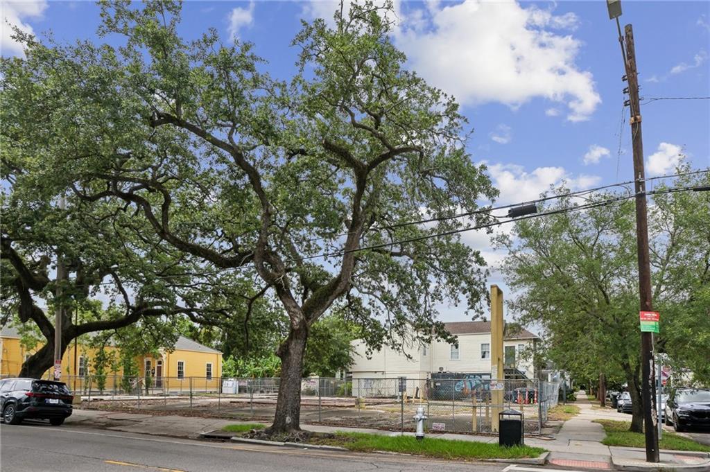4707-13 MAGAZINE Street