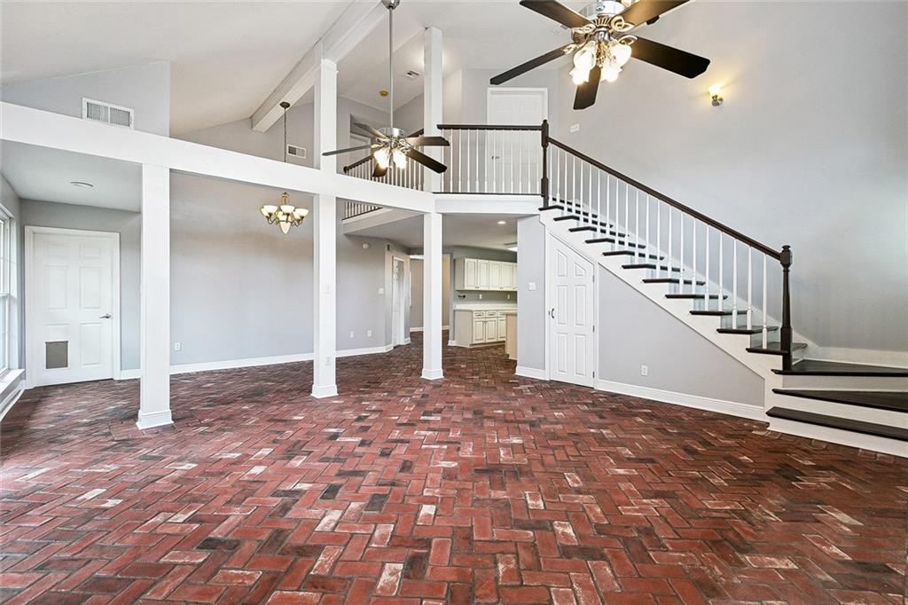 45 E CHALMETTE Circle