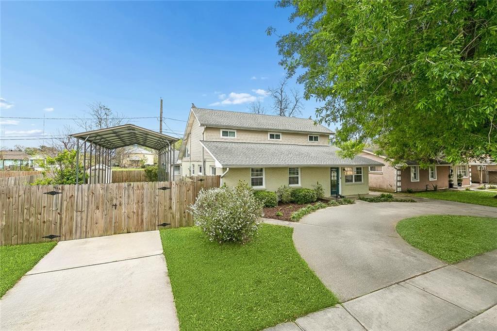 45 E CHALMETTE Circle
