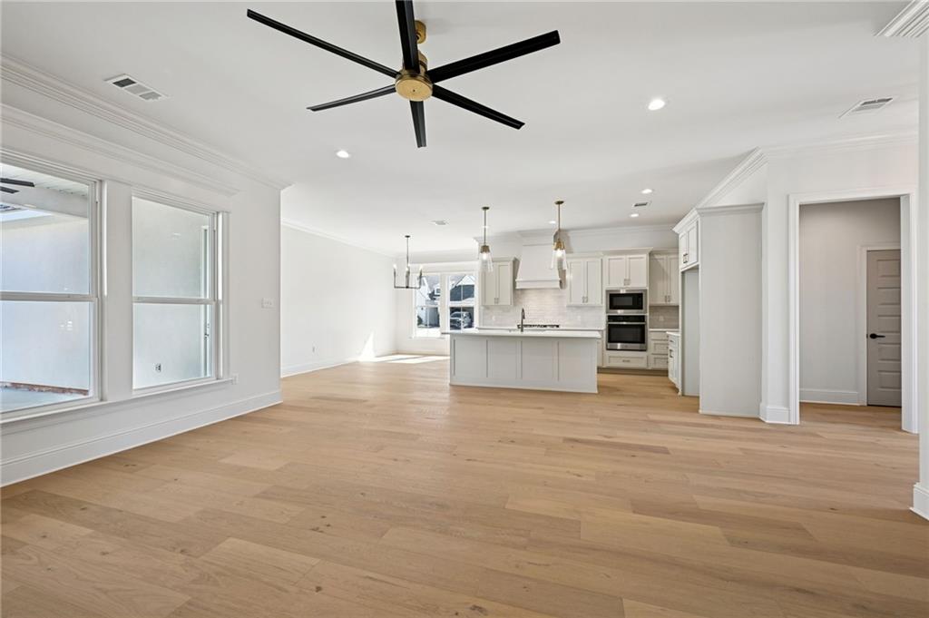 2008 WHITE DOVE Drive