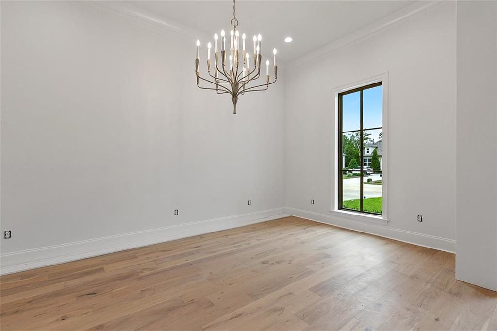 Mandeville, Louisiana 70471, United States, 5 Bedrooms Bedrooms, ,6 BathroomsBathrooms,Residential,Pending,97175