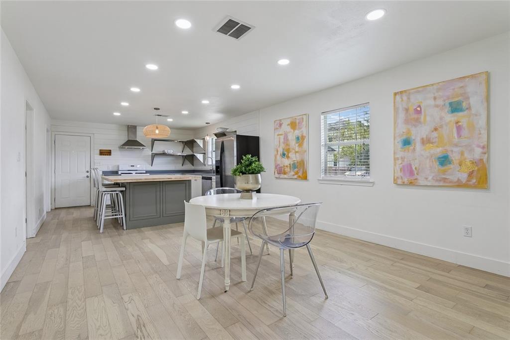 1401 CLAIBORNE Drive