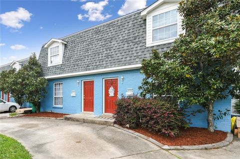 3725 27 LILAC Lane Metairie LA 70001