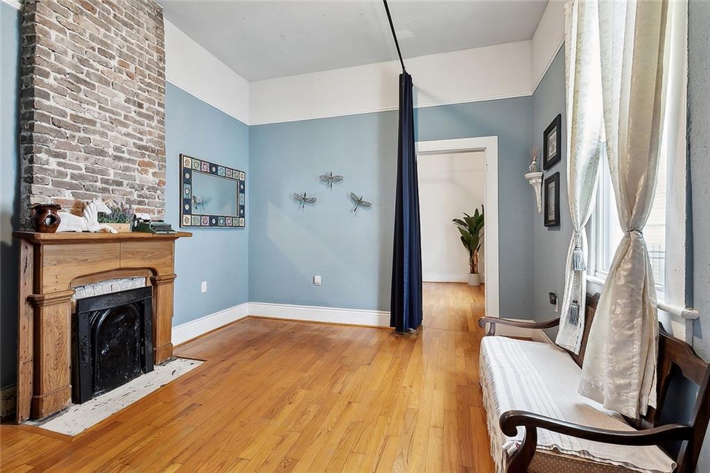 324-326 ANGELA Street