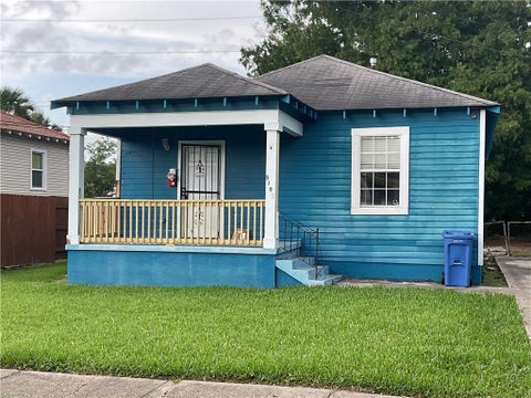 Photo of 5109 EASTERN Street, New Orleans, LA 70122 (MLS # 2561126)