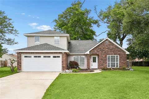Photo of 1132 INDIGO Court, Slidell, LA 70460 (MLS # 2553234)